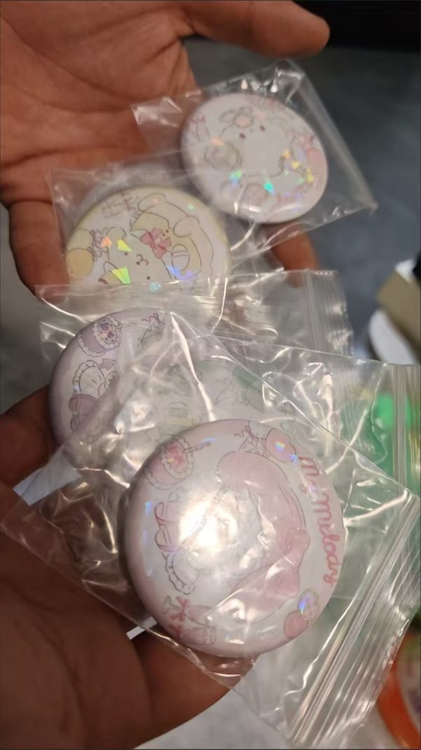 Sanrio Character Badge 58mm, six in a set - Image 2